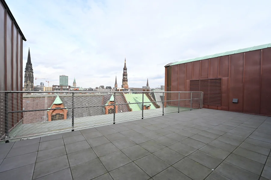 1000 Satellites Speicherstadt