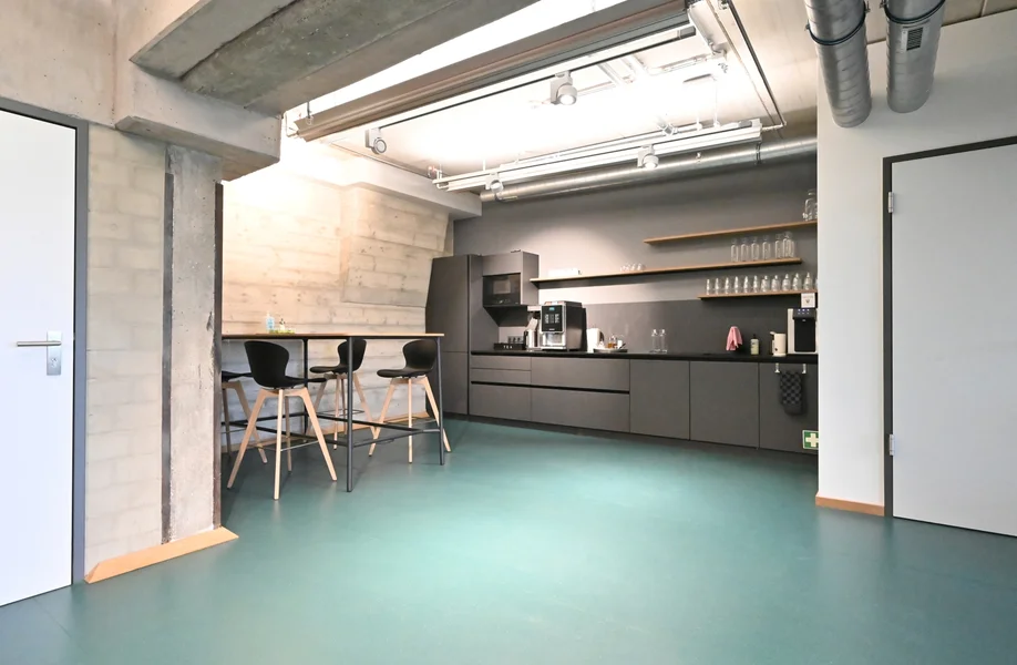 1000 Satellites Speicherstadt