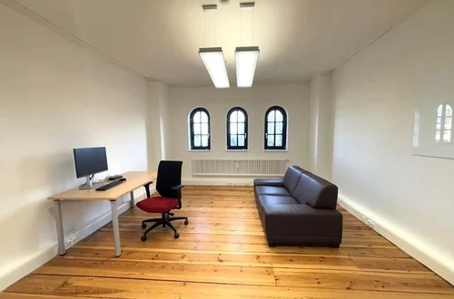 Erik-Blumenfeld-Platz 29