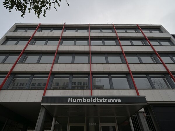 Humboldtstraße 57