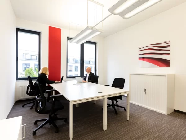 Regus HQ City