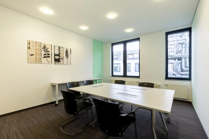 Regus HQ City