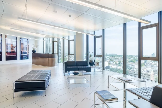 Regus Tower 185