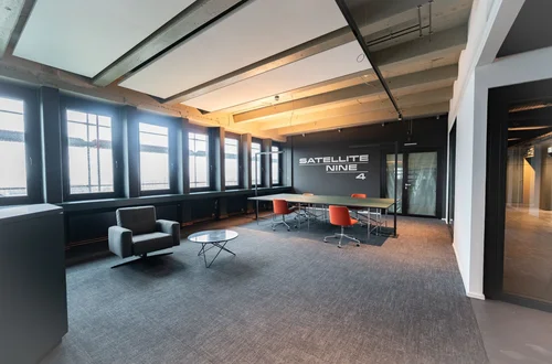 Satellite Nine 4